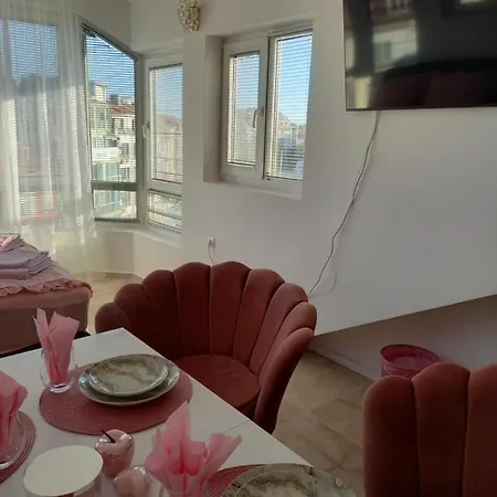 Apartament Perla 2 *