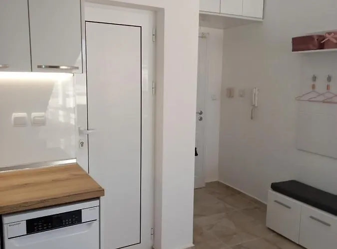 Apartamento Perla 2 *